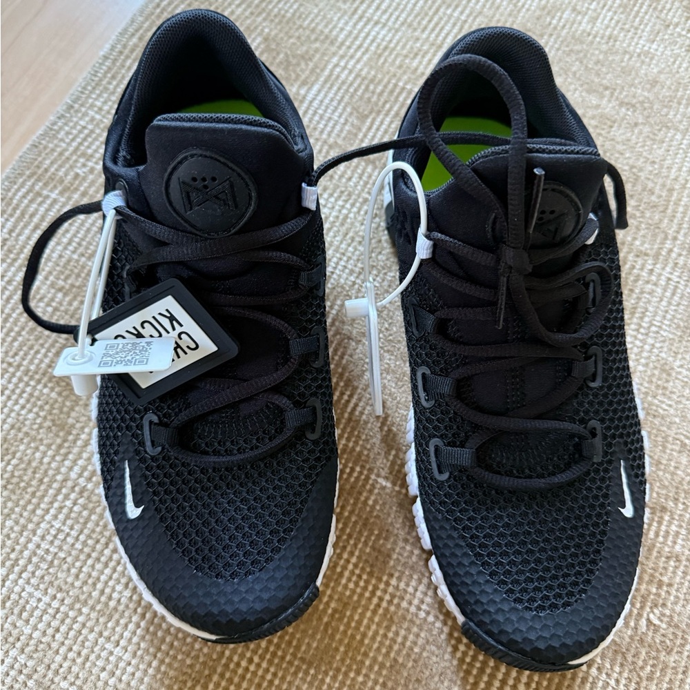 NIKE FREE METCON 4